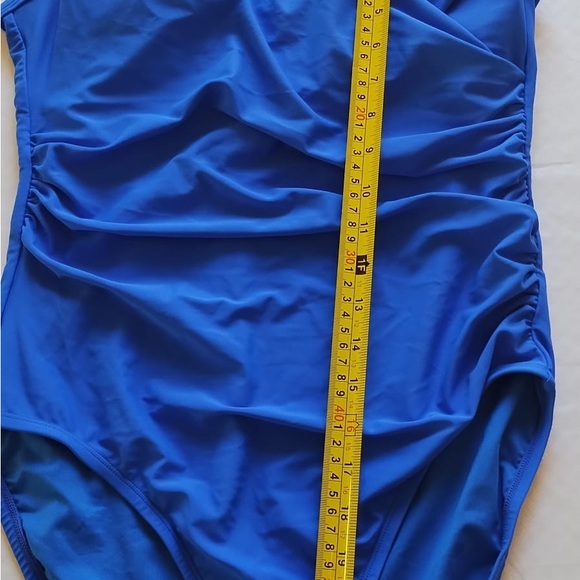 Caribbean Joe Front Twist Swimsuit One Piece Size 12 - Picture 9 of 9